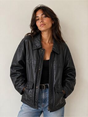 Vintage Black 100% Leather Jacket Size Small Oversized Made in India Retro Fall